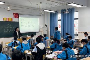 轻取三双！字母哥12中4拿下11分14板16助2断